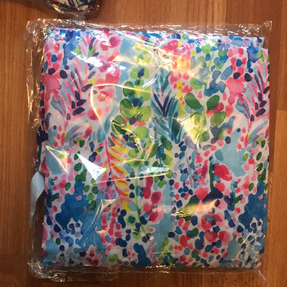 Floral minky blanket NIB